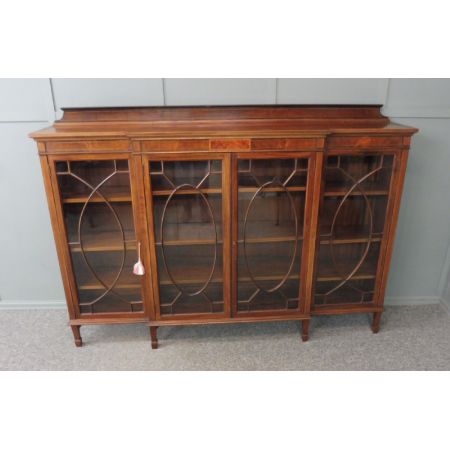 Großes Edwardianisches Bücherregal