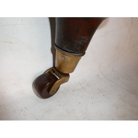 Massiver Nussbaum Esstisch