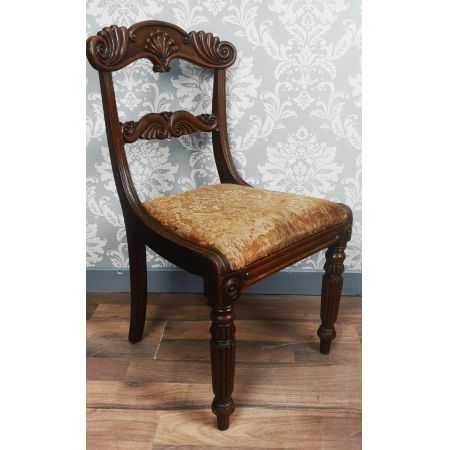 Satz von 4 Mahagoni Stühlen