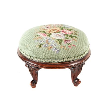 Viktorianischer Nussbaum Fußhocker