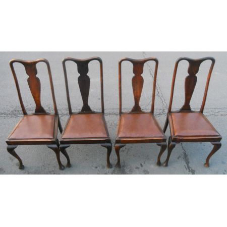 Satz von vier Esszimmerstühlen aus Buche