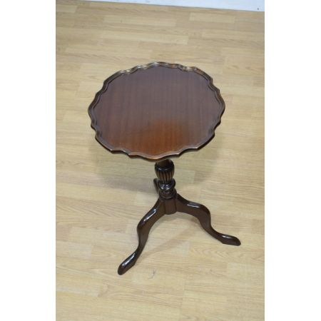 Antiker Weintisch aus schönem Mahagoni