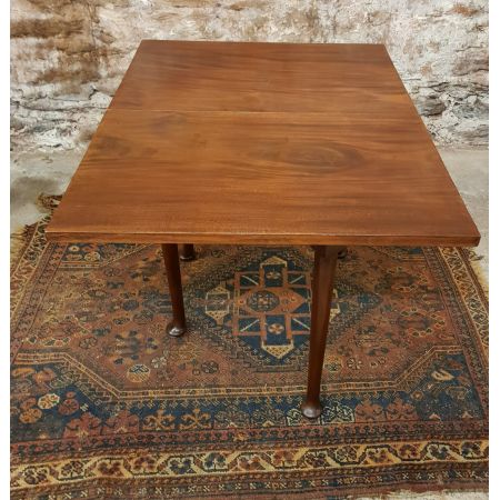 Gateleg-Tisch aus georgischem Mahagoni mit einseitigem Drop-Leaf