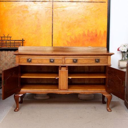 Edwardianisches Kunst & andwerk Walnuss Sideboard