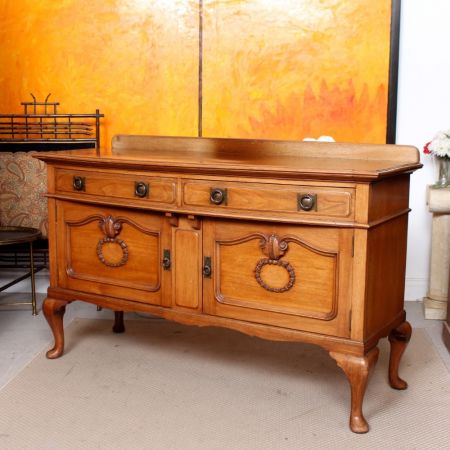 Edwardianisches Kunst & andwerk Walnuss Sideboard