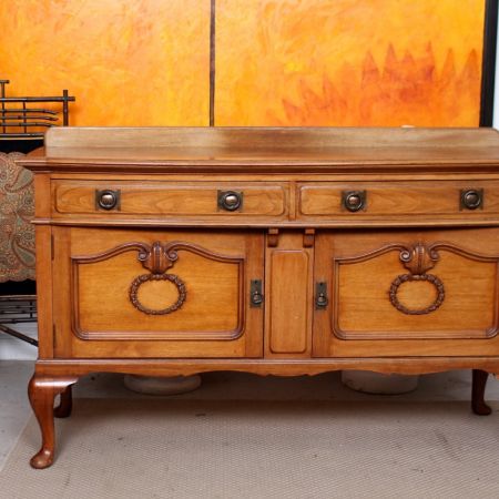 Edwardianisches Kunst & Handwerk Walnuss Sideboard