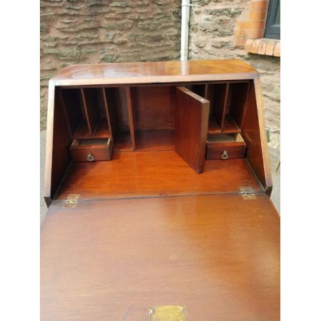 Antiker Bureau / Sekretär aus Mahagoni mit Interasien