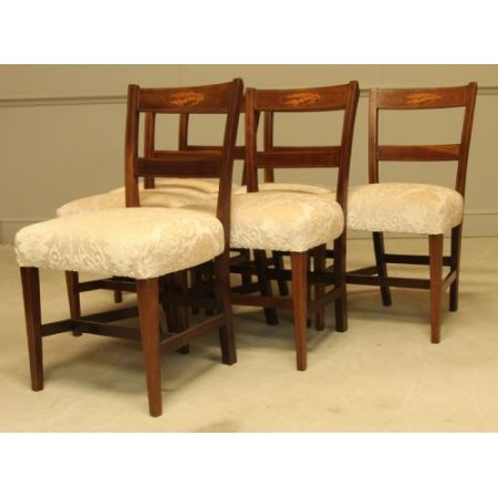 Ein Satz von sechs antiken Essstühlen aus dem 19. Jahrhundert