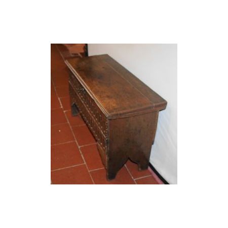 Antike Truhe aus massivem Eichenholz aus dem 19. Jhd.