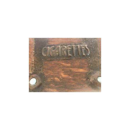 Antike arts and crafts Zigarettenschatulle aus Eichenholz