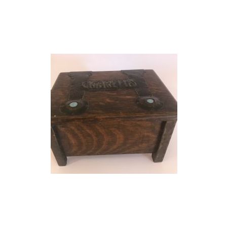 Antike arts and crafts Zigarettenschatulle aus Eichenholz