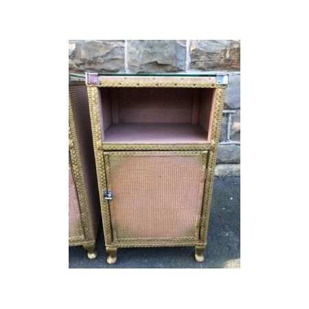 Paar gewebte Nachttische im Lloyd-Loom-Stil