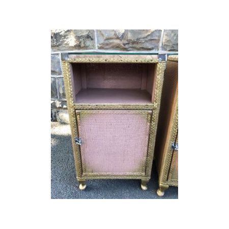 Paar gewebte Nachttische im Lloyd-Loom-Stil