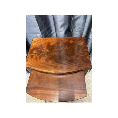 Antiker Mahagoni Nachttisch/cabinet aus Massivholz