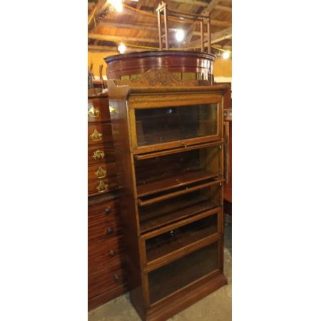 Antiker Verzierter Globe-Wernicke Bücherschrank