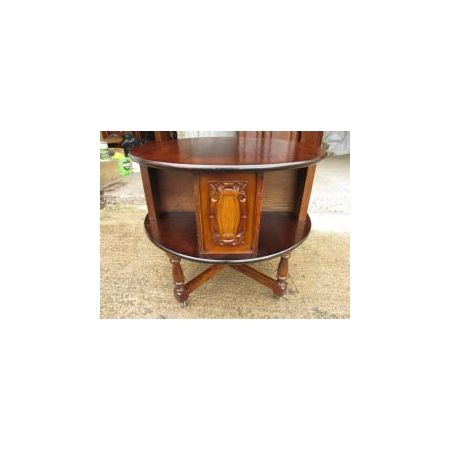 Runder Couchtisch aus massivem Eichenholz