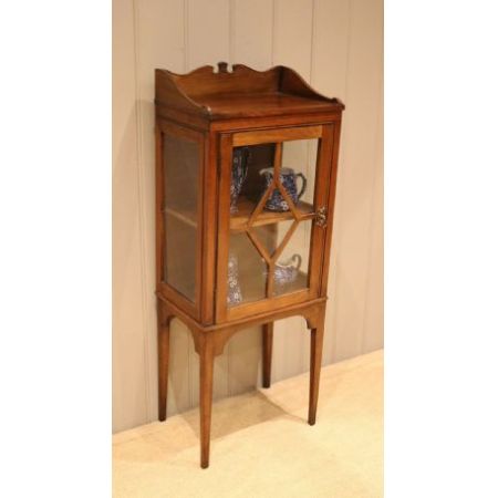 Verglaste Mahagoni Vitrine im Edwardian Stil
