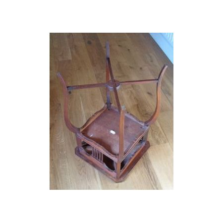 Antiker Massivholz Beistelltisch aus Mahagoni