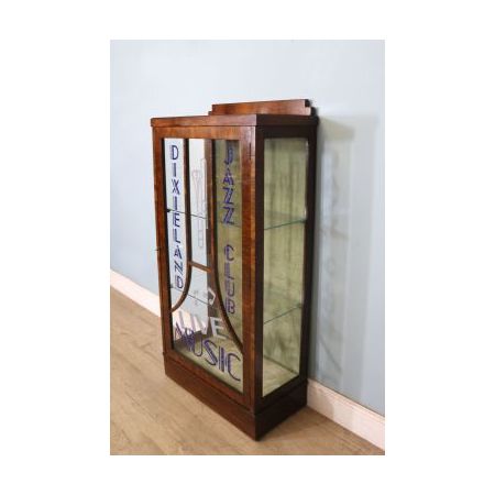 Antike Nussbaumvitrine aus den 1930er Jahren