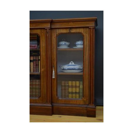 Palisander Bücherschrank / breakfront book cabinet im Viktorianischen Stil