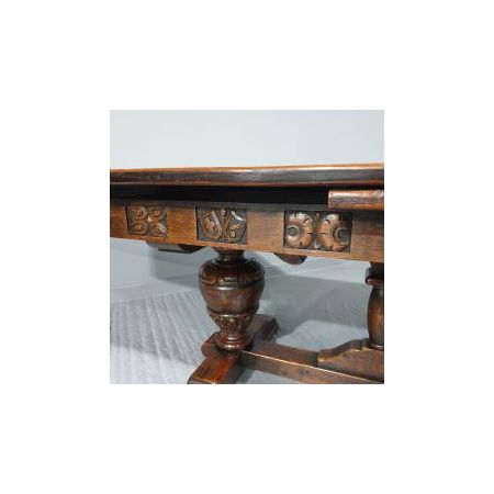 Antiker französischer Eichenesstisch aus Massivholz