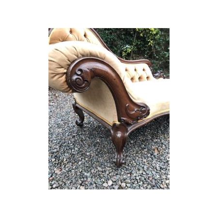 Chaise Longue aus Nussbaumholz im Viktorianischen Stil