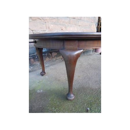 Antiker ausziehbarer Küchentisch aus massivem Mahagoniholz