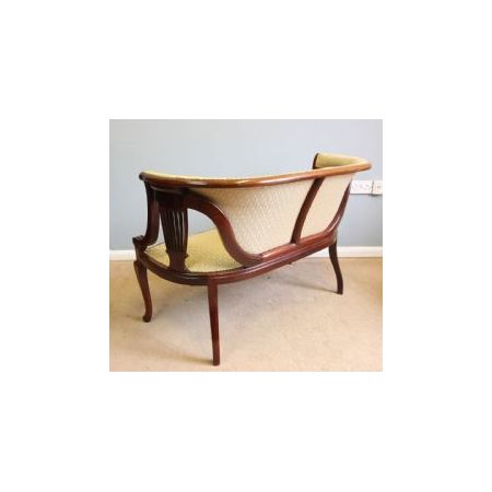 Antikes Sofa aus Mahagoni im Edwardianischen Stil