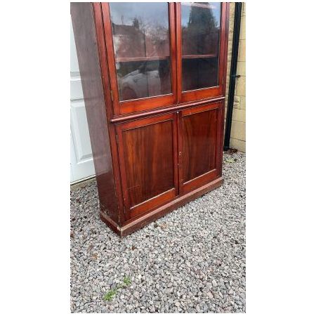 Bücherschrank / Büchervitrine aus Mahagoni und Kiefer