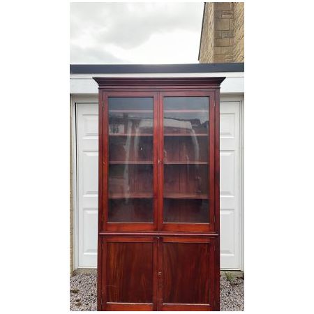 Bücherschrank / Büchervitrine aus Mahagoni und Kiefer