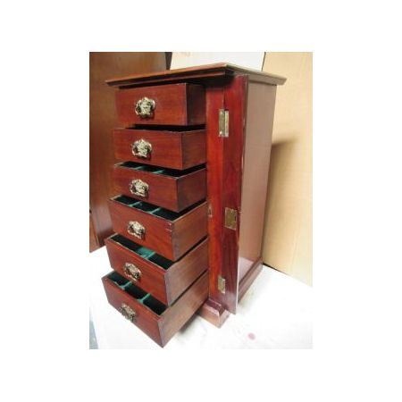 Antike spätviktorianische Wellington Kommode