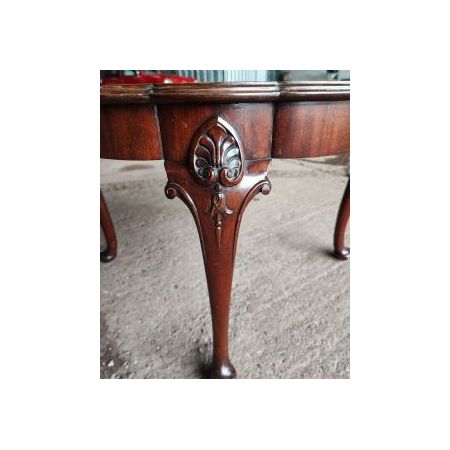 Mahagoni Couchtisch / coffee table