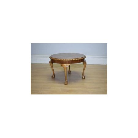 Couchtisch / coffee table aus Nussbaumholz im Chippendale Stil