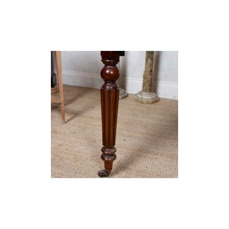 Mahagoni Schreibtisch / library desk im Viktorianischen Stil