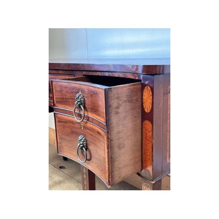 Mahagoni Serpentine Front Sideboard im Georg III Stil
