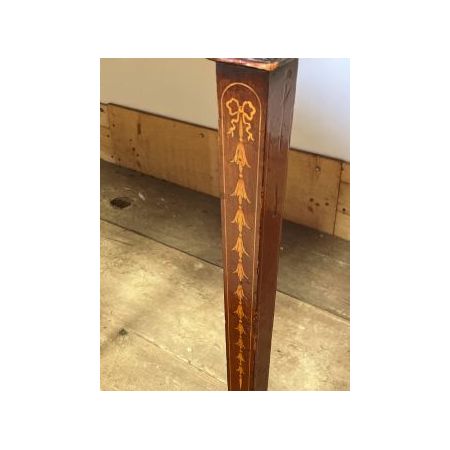 Mahagoni Serpentine Front Sideboard im Georg III Stil