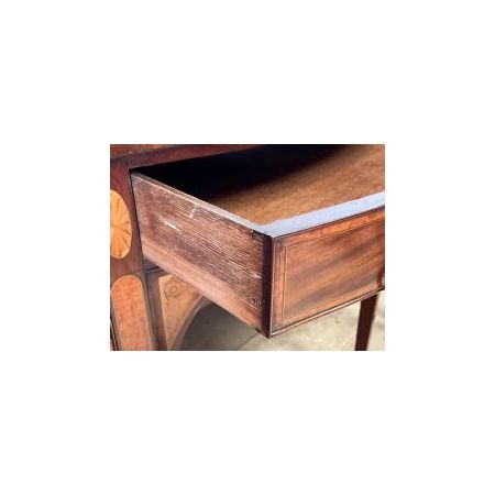 Mahagoni Serpentine Front Sideboard im Georg III Stil