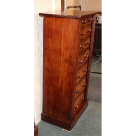 Mahagoni Schrank / Kommode im Viktorianischen Stil