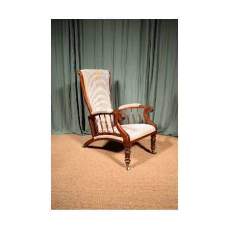 Antiker viktorianischer Armlehnstuhl aus der Viktorianischen Epoche aus Massivholz