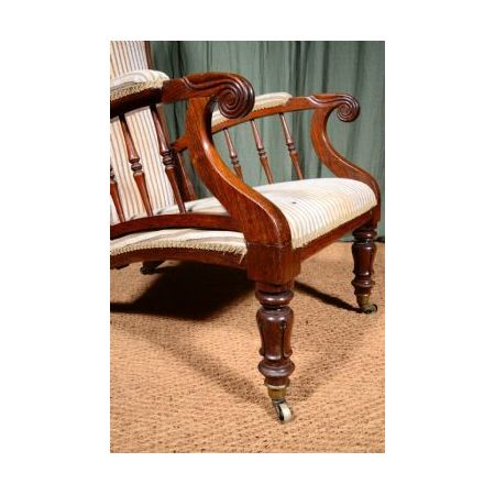Antiker viktorianischer Armlehnstuhl aus der Viktorianischen Epoche aus Massivholz