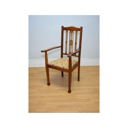 Antiker Arts & Crafts Armlehnstuhl aus massiver Eiche