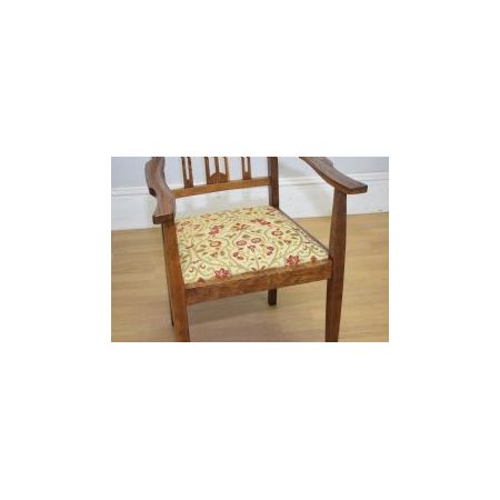 Antiker Arts & Crafts Armlehnstuhl aus massiver Eiche