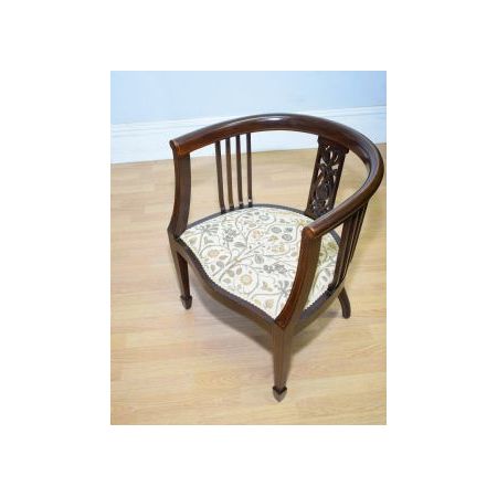 Antiker Stuhl / bedroom chair aus der Viktorianischen Epoche