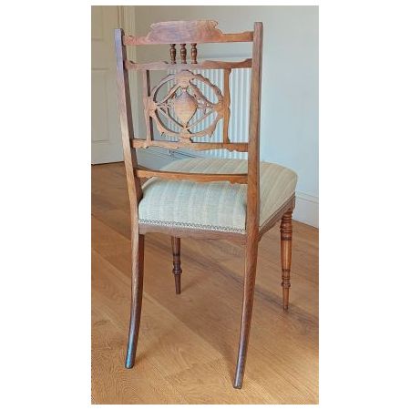 Palisander Stuhl / salon chair aus der viktorianischen Epoche mit Intarsien