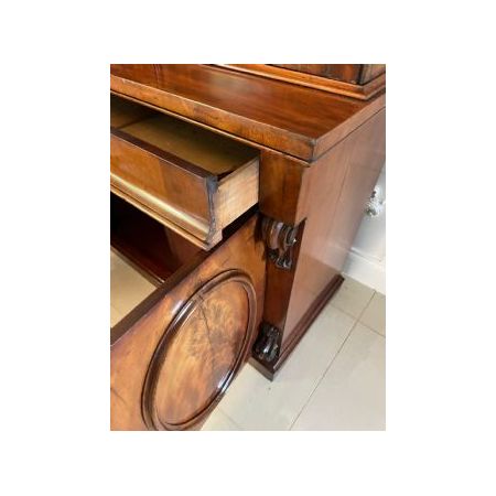 Antiker viktorianischer Bücherschrank aus Massivem Mahagoni