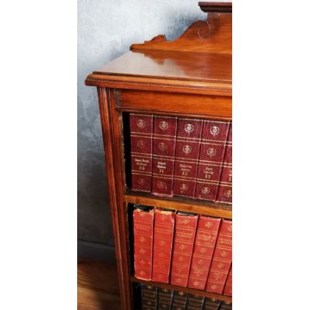 Viktorianisches Bücherregal / open bookcase aus Nussbaumholz