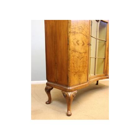 Antike Nussbaum-Vitrine / antique burr walnut side cabinet