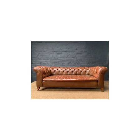 a very attractive victorian leather chesterfield circa 1880-1895 Viktorianisches Chesterfieldsofa aus Leder