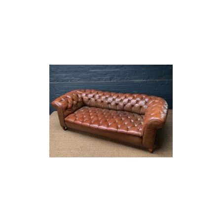 a very attractive victorian leather chesterfield circa 1880-1895 Viktorianisches Chesterfieldsofa aus Leder
