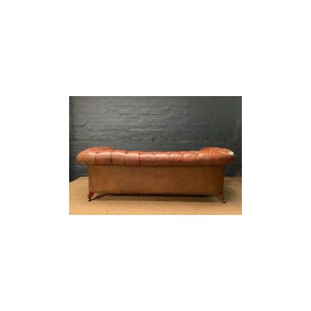 a very attractive victorian leather chesterfield circa 1880-1895 Viktorianisches Chesterfieldsofa aus Leder